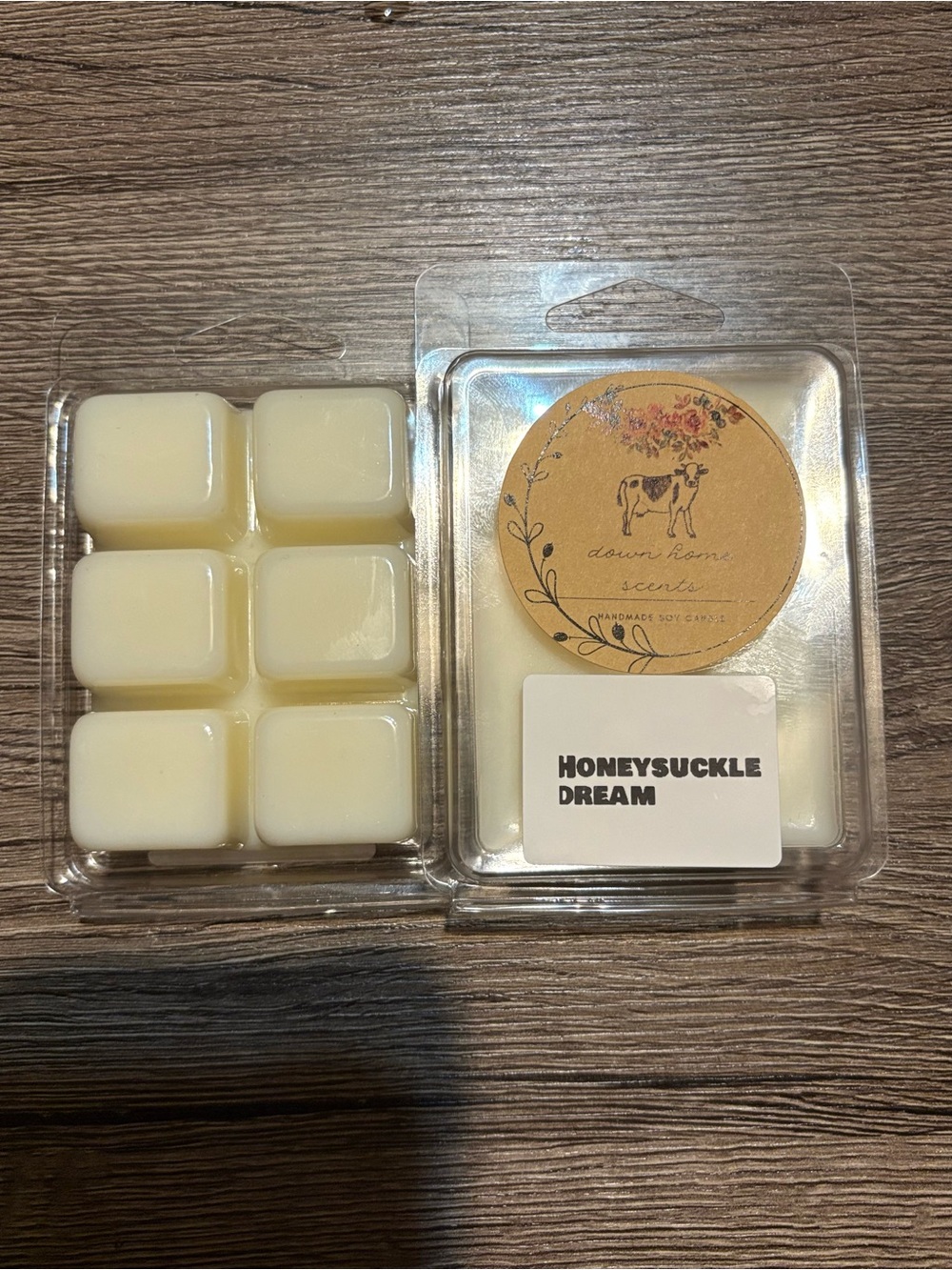 Honeysuckle Dream Wax Melts - Cream Soy Wax Clamshell